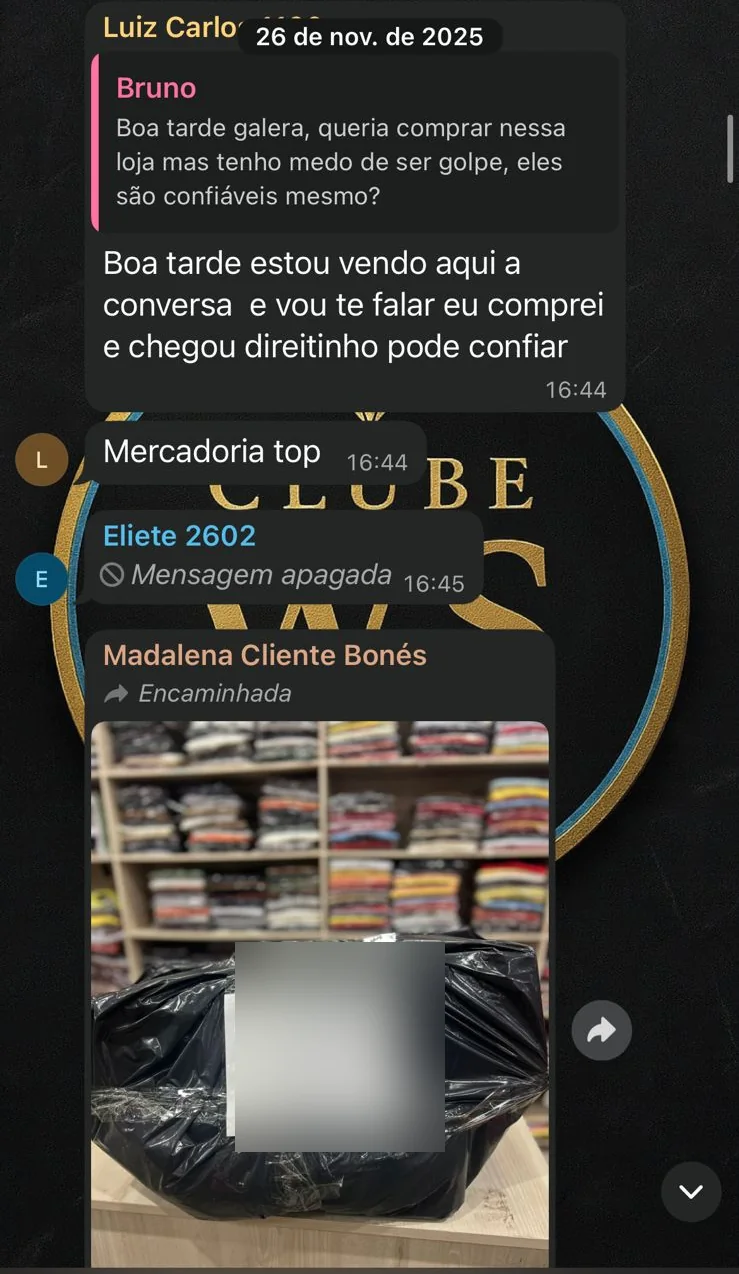 Conversa de WhatsApp com Grupo de atacado, com dados pessoais tarjados